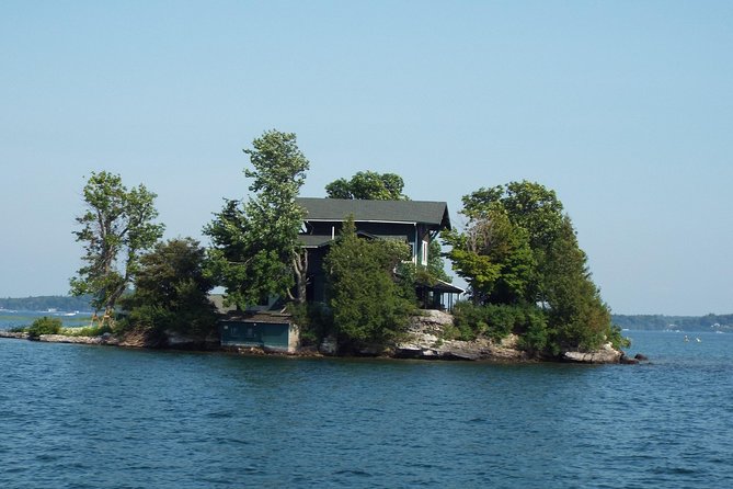 1000 Islands Canada (No passports required, Departing from the US - Group Size and the Feel of the Boat