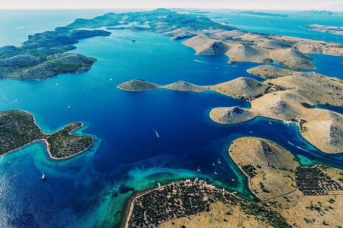 1000 islands route - 1.5-Hour Panoramic Flight over Kornati & Šibenik - Kaštela Bay, Rogoznica, and Primošten