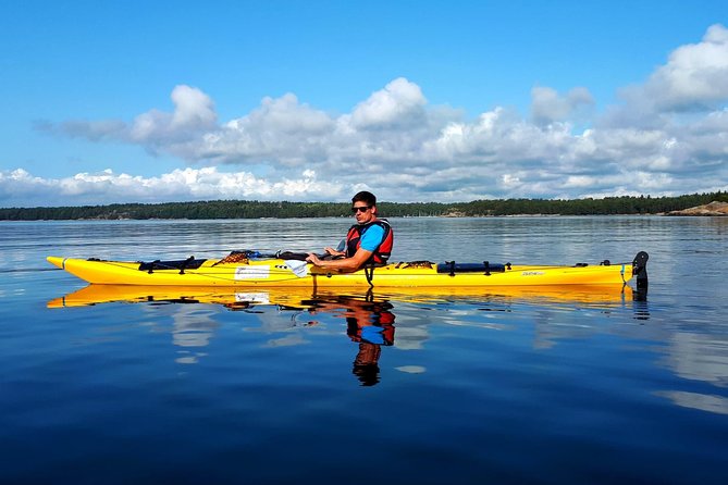 2-Day Kayaking Tour in the Archipelago of Stockholm - Leaving Stockholm for the archipelago