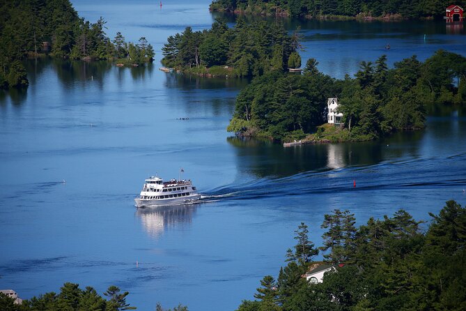 2-Hour Two Castle 1000 Islands Cruise from Ivy Lea - Zavikon Island and the world’s short international bridge