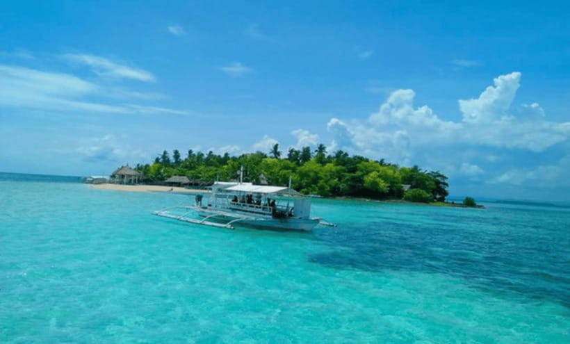 3 Islands Hopping at Gilutungan, Caohagan, Nalusuan + Lunch - Caohagan: the hour for sand and sea views