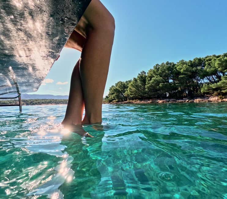 3 Islands Speedboat Tour: Golden Horn, Blue Lagoon & Jelsa - Weather, comfort, and who should book
