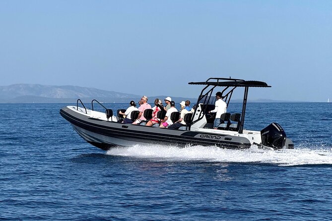 3 Islands Speedboat Tour: Golden Horn, Blue Lagoon & Jelsa Town - Weather, cancellation, and timing