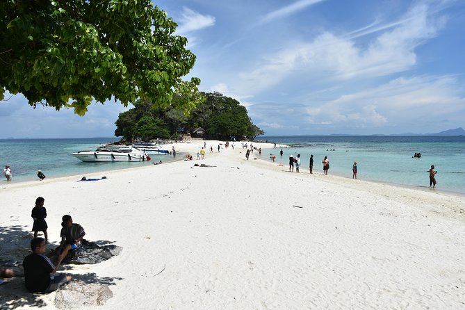 4 Island Tour by Traditional Big Longtail Boat from Krabi - Timing, group size, and the pace of the day