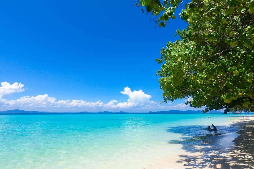 4-Island Tour from Koh Lanta to Koh Kradan with Beach Lunch - Guides, timing, and how the day is run