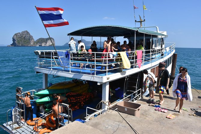 4 Island Tour to Emerald Cave at Koh Mook by Big Boat from Koh Lanta - Swimming through Morakot Cave on Koh Mook