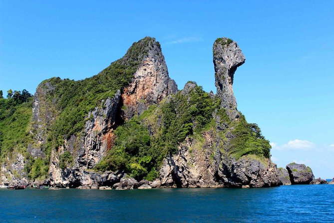 4 Islands Full-day Tour from Krabi with Tub, Chicken, Poda Island & Phra Nang - The morning pickup and ride from Ao Nang
