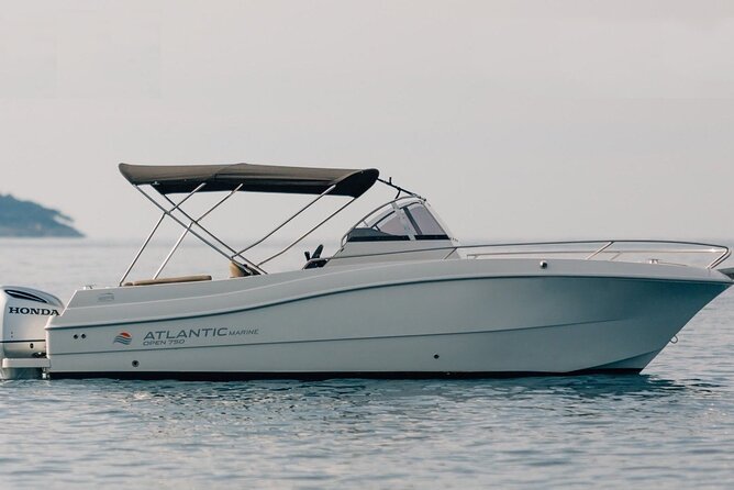 4h trip from Dubrovnik to the Elafiti islands with Atlantic 750 - Caves, ports, and the value of local guidance