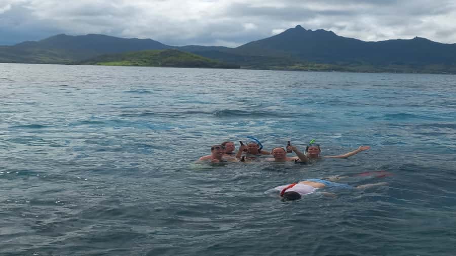 5 Islands All-Inclusive Speedboat w/Snorkeling Sea Turtle - Ile aux Phares and Ile de la Passe