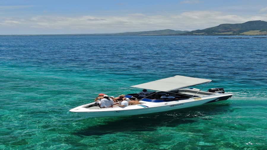 5 Islands Private Speedboat w/ Snorkeling + Lunch & Drinks - Three islands, a lagoon cruise, and changing scenery