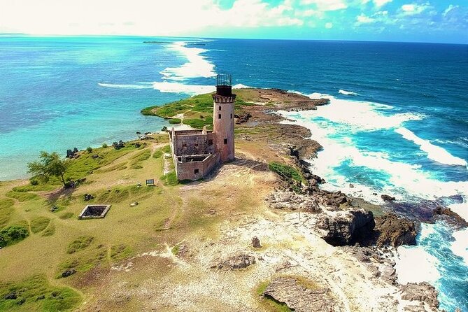 5 Islands Private Speedboat with Snorkeling Lunch and Drinks - Grand River South East Falls by speedboat