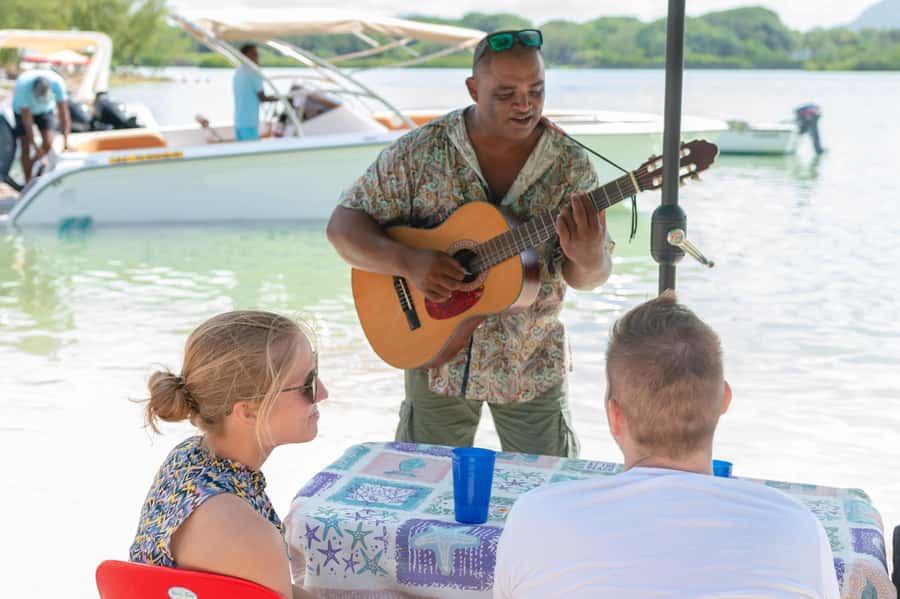 5 Islands Speedboat Cruise, Snorkeling + Lunch & Open Bar - Who will enjoy this tour most