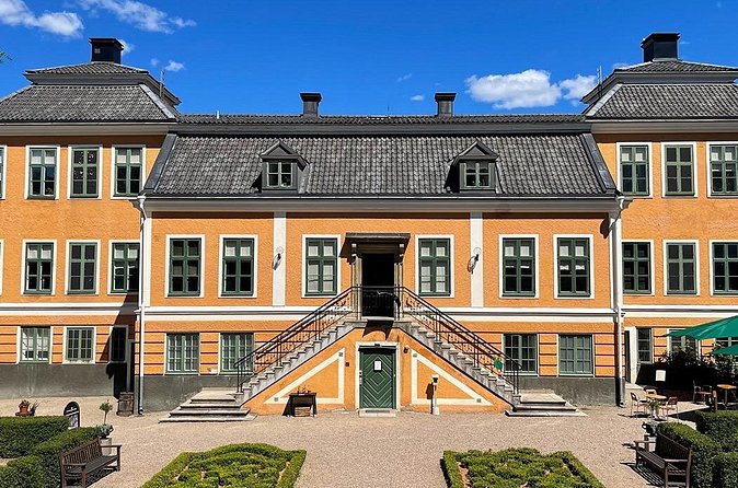 6 Islands History Walking Tour in Karlskrona - Björkholmen shows the workers’ side of the city