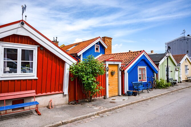 6 Islands History Walking Tour in Karlskrona - Dragsö ends the walk with fika