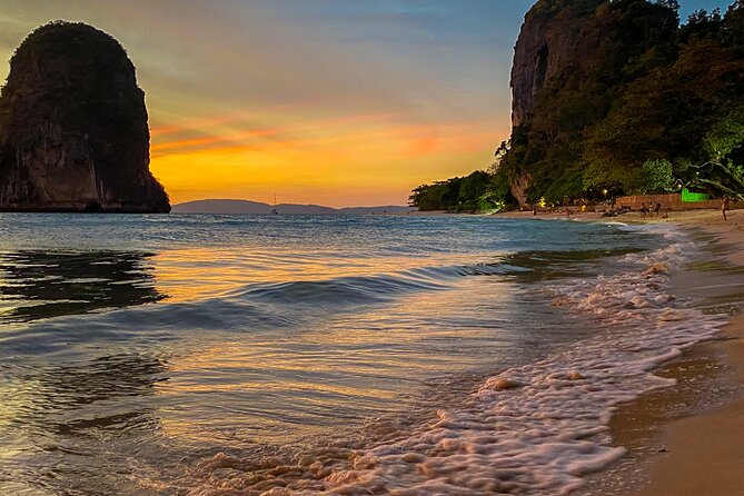 7 Island sunset tour by Speedboat | Catamaran plus BBQ & Plankton - Why this sunset cruise is different