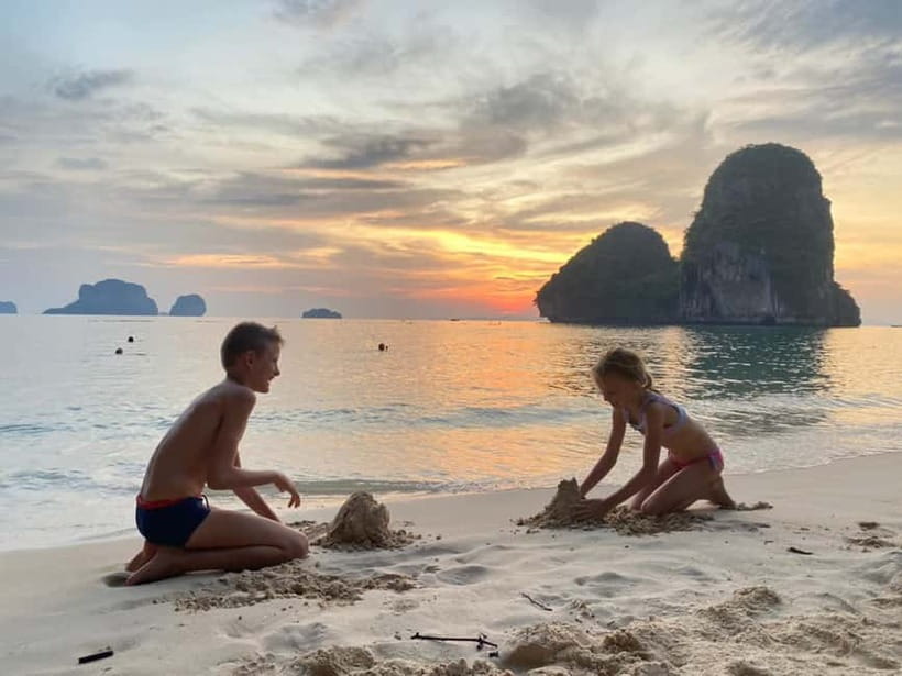 7 Islands sunset tour plus bioluminescent plankton + BBQ - Seven islands for the price of a casual dinner