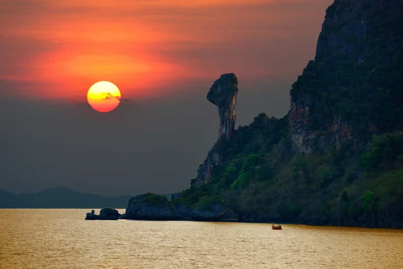 7 Islands sunset tour plus bioluminescent plankton + BBQ - Pickup from Krabi hotels and the road to the pier
