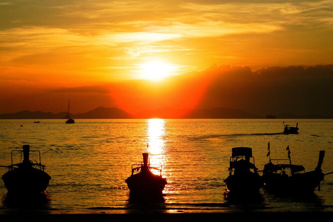 7 Islands Sunset Tour with Buffet Dinner & Night Snorkeling - Chicken Island and the famous rock profile