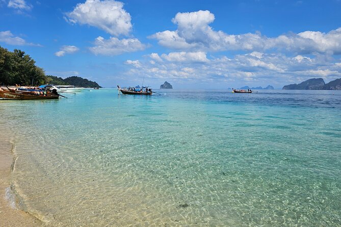 A full day Kradan + 4 island (By longtail Boat) - The five-island idea from Koh Lanta