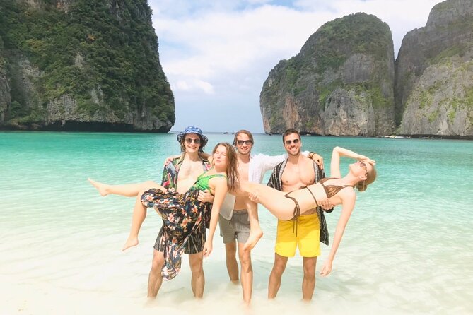 All-in Phi Phi, Maiton, MayaBay, Khai, Bamboo islands Tour - Phi Phi Don: lunch, fruit, and a short reset