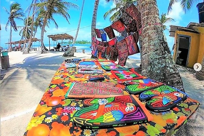 All-Inclusive San Blas Islands Day Tour from Panama City - Isla Perro Chico and its shallow shipwreck