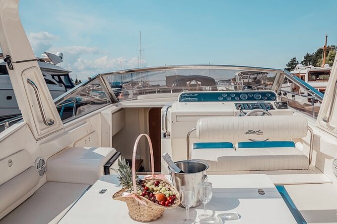 Amalfi Coast, Capri & Li Galli Islands BOAT EXCURSION - Capri’s Faraglioni and the south coast