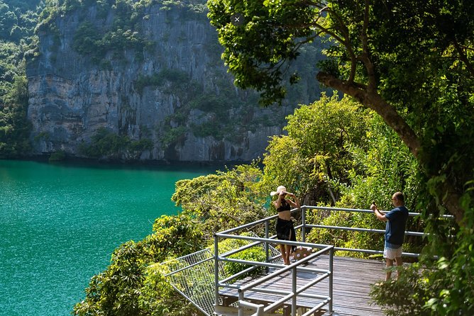 Angthong 42 Islands Tour Small Group Maximum Of 16 Guests From Koh Samui - Lunch on Koh Phaluai