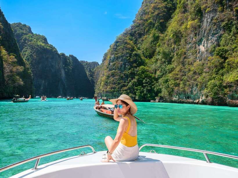 Ao Nang: Premium 4 Islands Snorkeling Tour by Speedboat - Phra Nang Cave Beach and its limestone cliffs