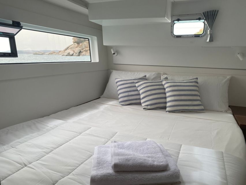 Archipelago di La Maddalena: Catamaran Tour Full day-Lunch - Spargi: two hours for swimming and lunch