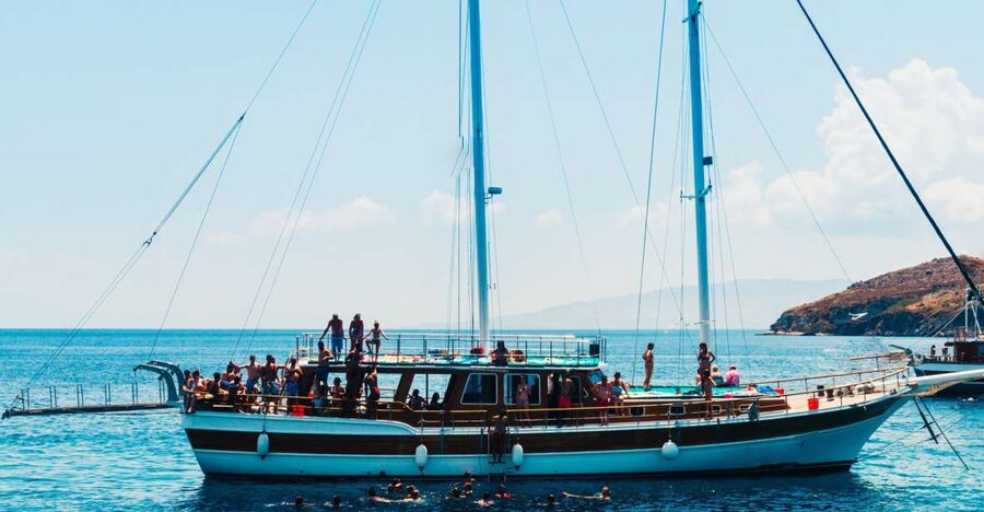 Athens: Full-Day Island Hopping Cruise with Lunch & Transfer - What the $123 price really covers