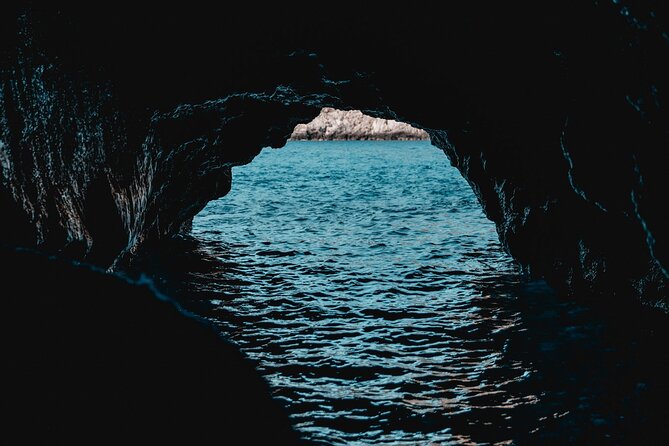 Blue Cave & 6 Islands Speedboat Tour From Split or Podstrana - Blue Cave: beautiful, brief, and not guaranteed