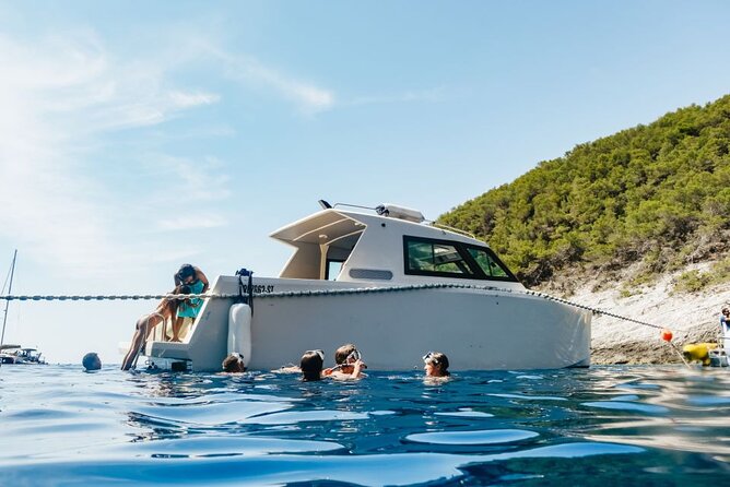Blue Cave and Hvar 5 Islands full-day Speedboat Tour from Split - The Pakleni Islands and the lunch question