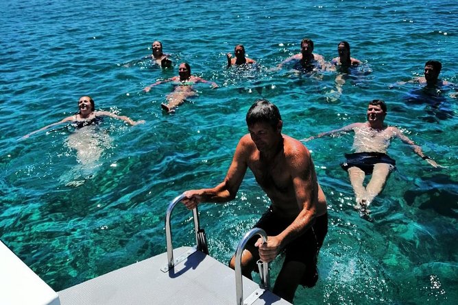 Blue cave and Hvar - 5 Islands speedboat tour from Split - Budikovac and the Blue Lagoon stop