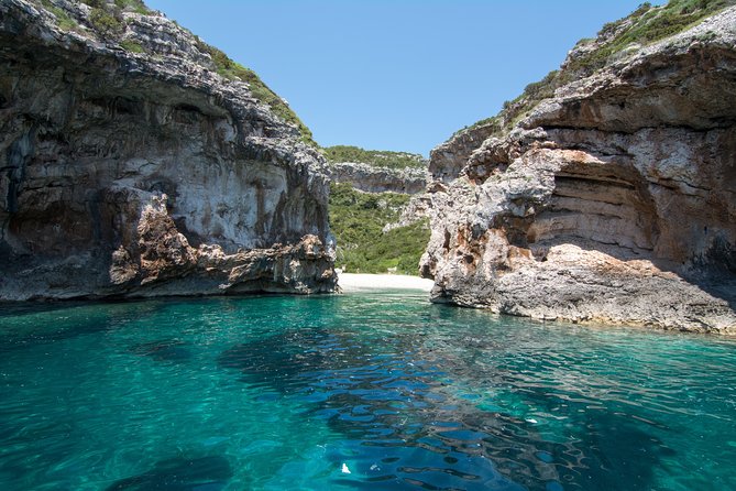 Blue Cave and Hvar 5 Islands speedboat tour | from Split&Trogir - Price, inclusions, and extra costs