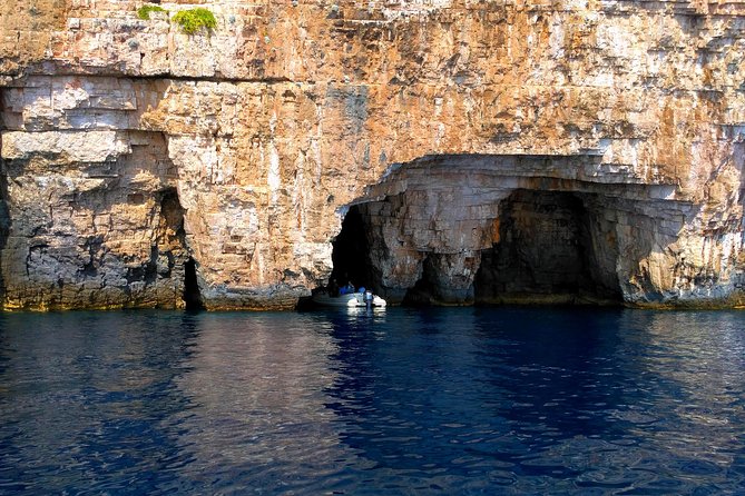 Blue Cave & Hvar : Five Islands Private Speedboat tour - Key points to know before you book