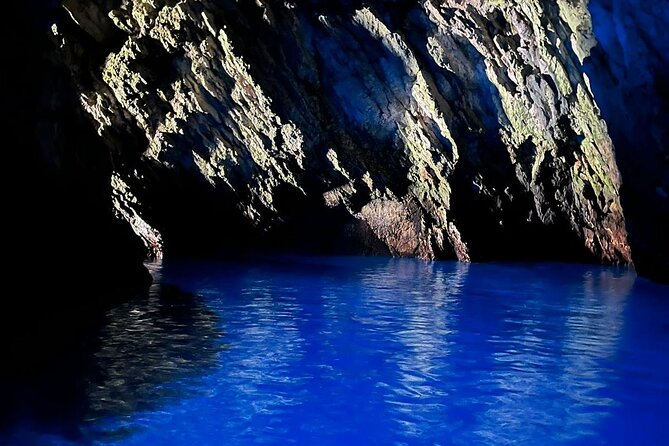Blue Cave & Island Escape: A Unique 6-Island Adventure from Split - The ride, comfort, and safety questions