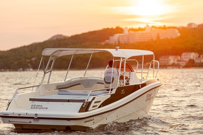 Blue Lagoon and 3 Islands Half Day Tour by Speed Boat - Trogir - What the $82.82 price really covers