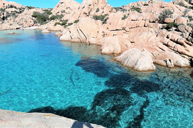 Boat rental with skipper in the La Maddalena Archipelago - What the price means for a group of eight