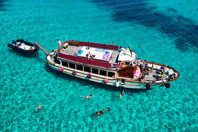 Boat Tour to Caprera and La Maddalena Archipelago - Why this archipelago boat day works so well