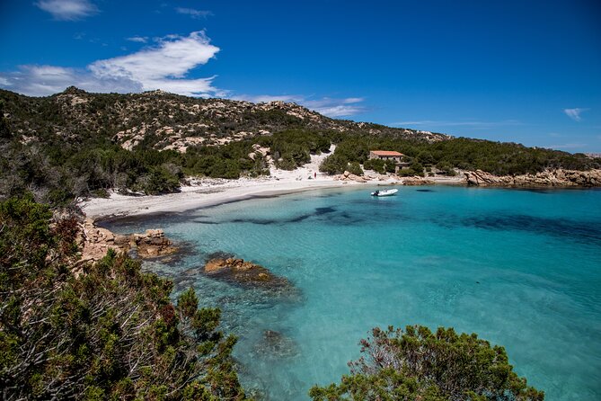 Boat trips La Maddalena Archipelago - Departure from La Maddalena - Commentary, crew, and comfort onboard