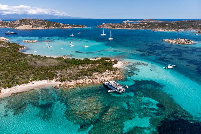 Boat trips La Maddalena Archipelago - Departure from La Maddalena - Who will enjoy this day most