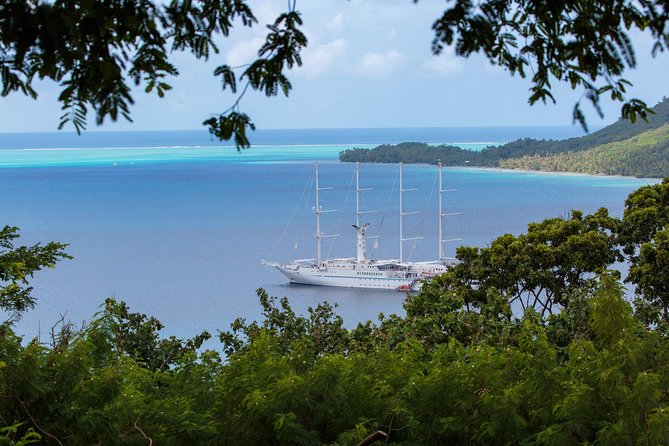 Bora Bora Half Day 4X4 Island Safari Tours - Faanui Valley, plantations, and local art