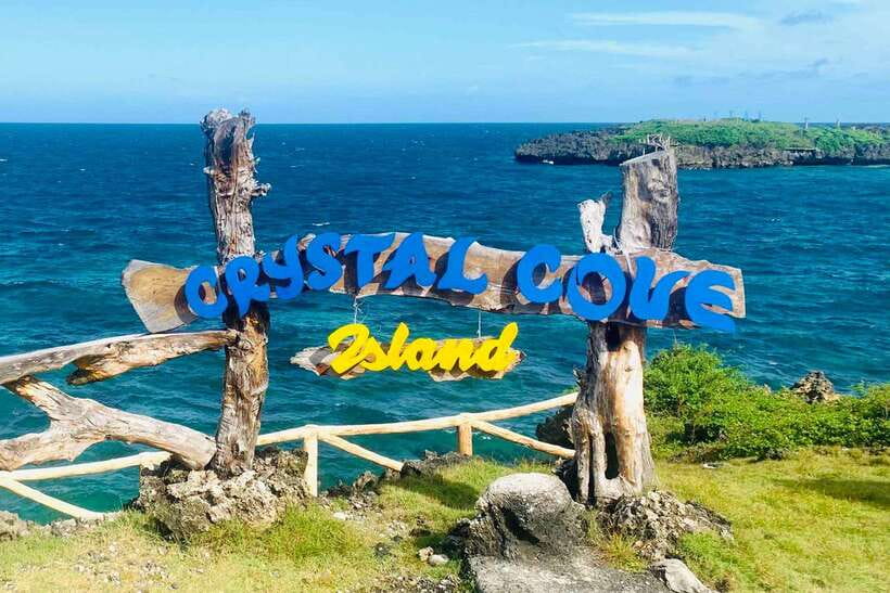 Boracay: Island Boat Tour with Crystal Cove Entry - The guide can make or break the mood