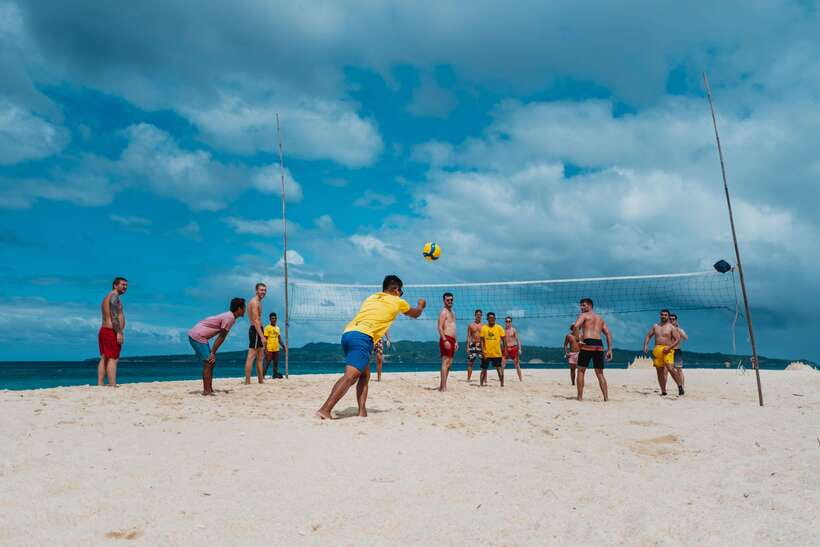 Boracay: Island Hopping & Cliff Jumping by Haqqy Life - What this four-hour Boracay outing is really about