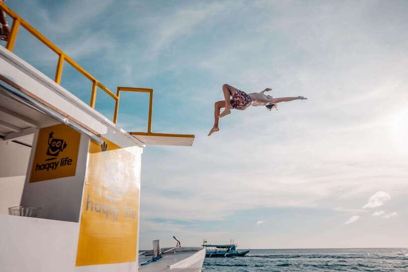 Boracay: Island Hopping & Cliff Jumping by Haqqy Life - Is $36 a good value?