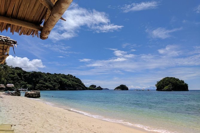 Boracay Island Hopping + Hot Kawa + Parasailing + Helmet Diving - The 20-minute helmet activity