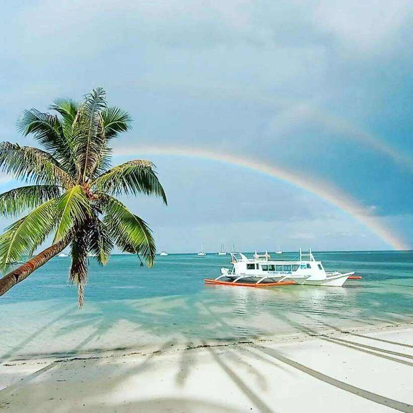 Boracay: Island Hopping | Pick-up at the Hotel - Pickup from your hotel and the trip to the beach
