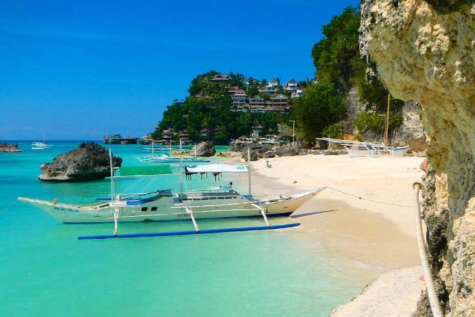 BORACAY ISLAND HOPPING TOUR with LUNCH - Puka Shell Beach or Balinghai Beach