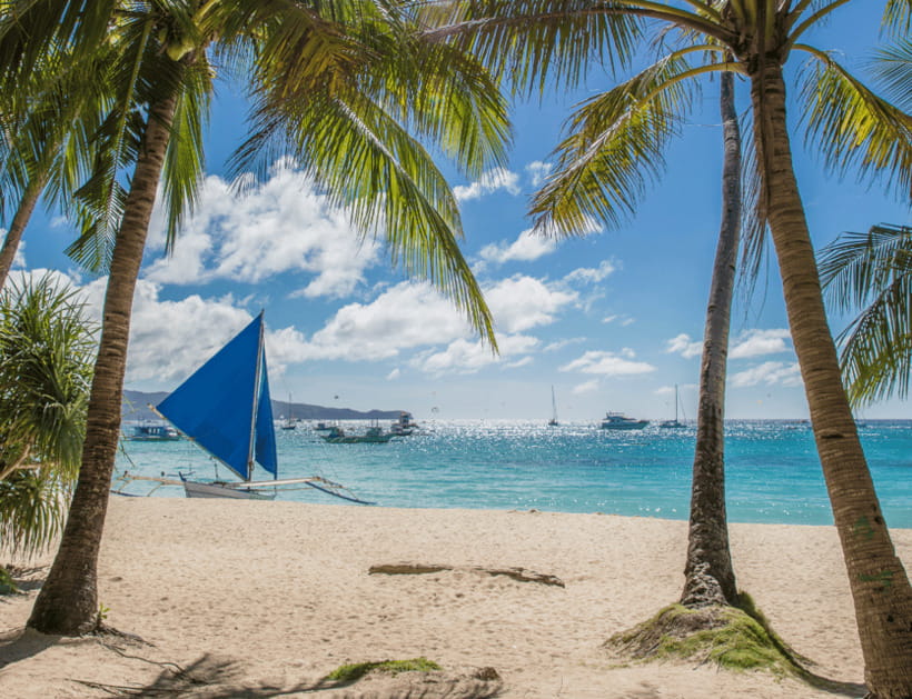 Boracay: Island Hopping with Lunch and Hot Kawa Bath - Who will get the most from this outing