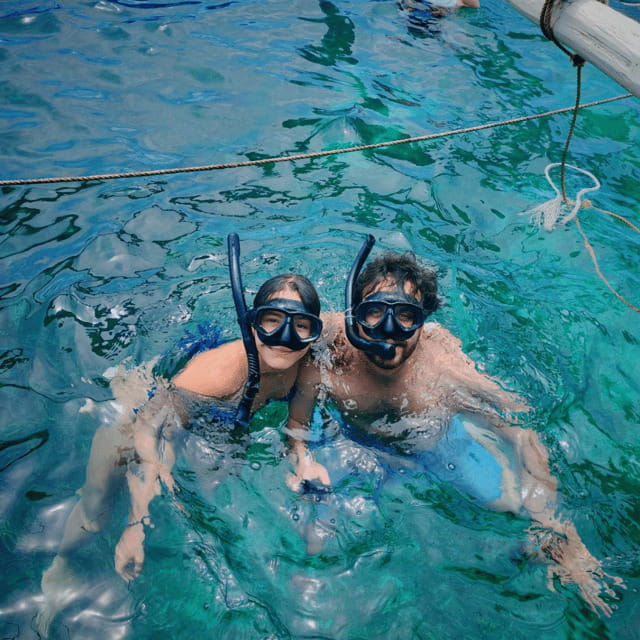 Boracay: Island Hopping with Lunch, Crystal Cove, Snorkeling - The shared boat is the biggest decision